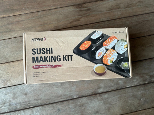Isseve sushi making kit - making,