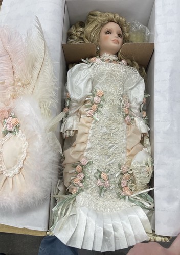 Welden museum ruth porcelain - welden,