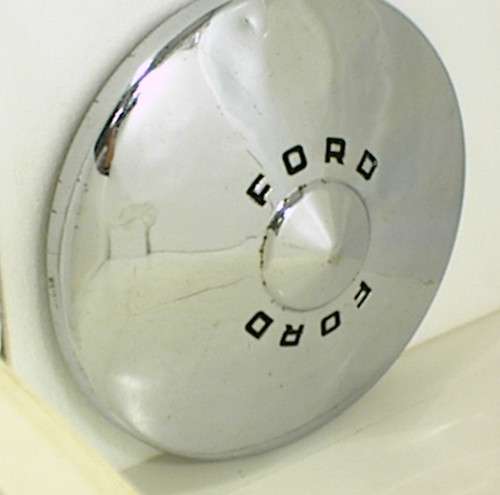 1949 1950 ford hubcap dog - 1949,
