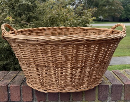 Vintage large woven wicker - vintage,