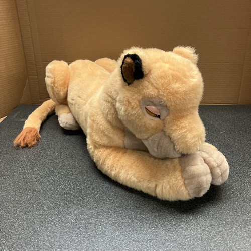 Lion king sarabi - king,