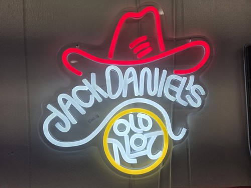 Nwt jack daniels 7 - nwt,