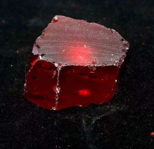 Natural garnet gemstone - garnet,