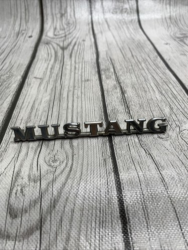 Vintage ford mustang - ford, emblem