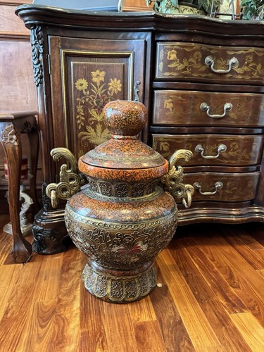 Heavy large ceramic ornate - large,