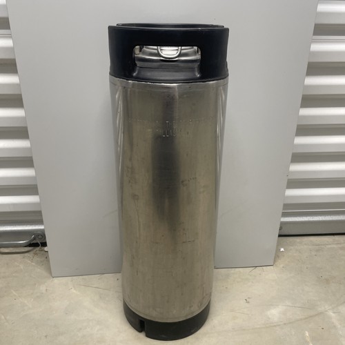 Corny kegs ball - kegs, gallons
