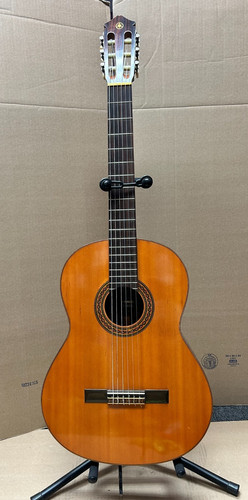 Yamaha g85a classical guitar - yamaha,