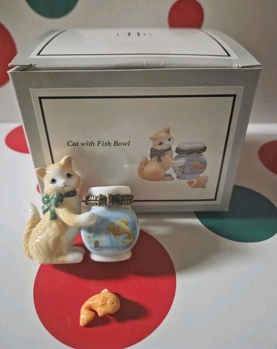Cat with fish bowl - fish, phb