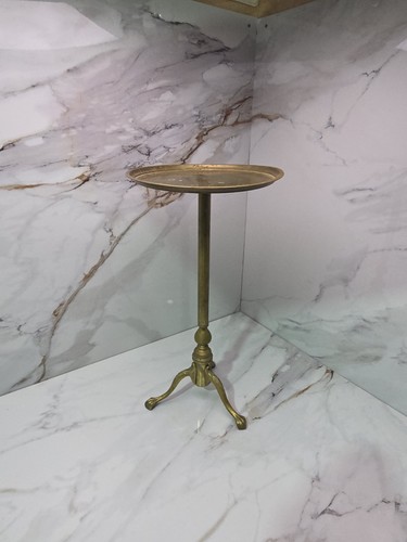 Vintage mid century tripod - vintage,
