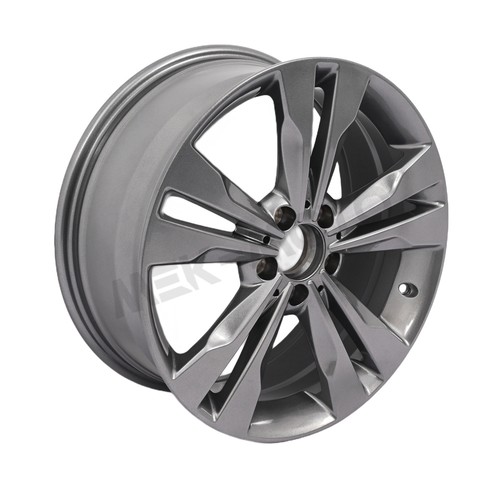 Front alloy wheel - 18",
