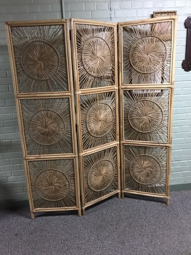 Vtg wicker tattan - wicker, divider
