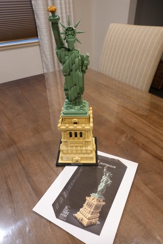 Lego architecture statue of - -,
