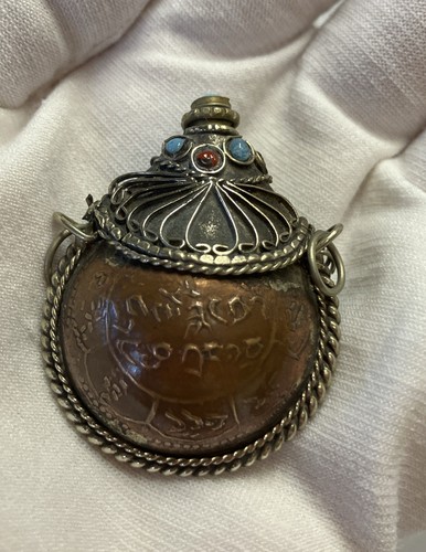 Snuff perfume pendant - perfume,