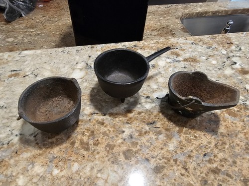Vintage miniature cast iron - miniature,