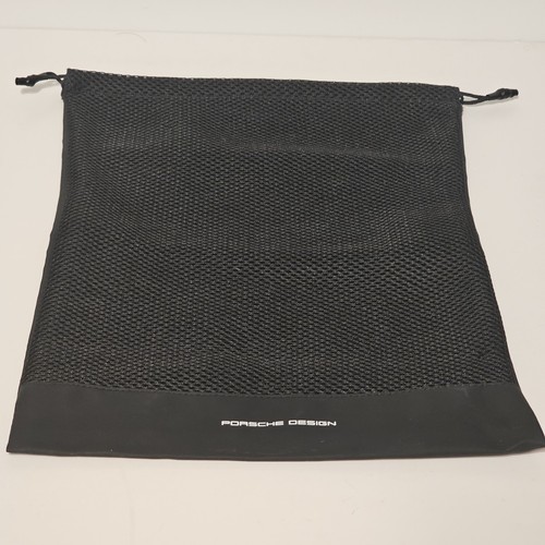 Black mesh drawstring toiletry - black,