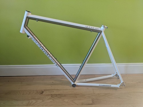 Guru praemio titanium frame - praemio,,