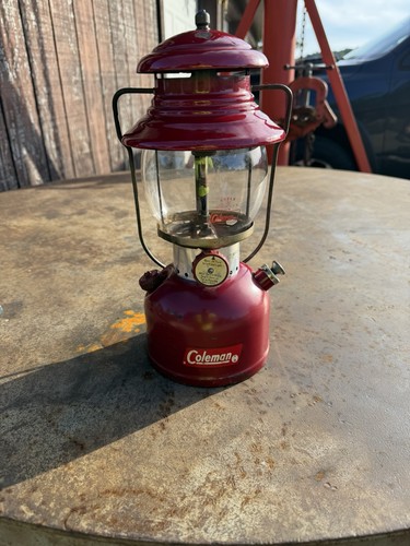 Coleman 200a burgundy vintage - 200a,