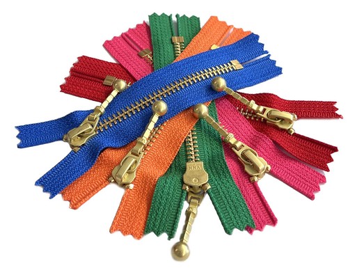 Ykk brass with foxtail - brass,