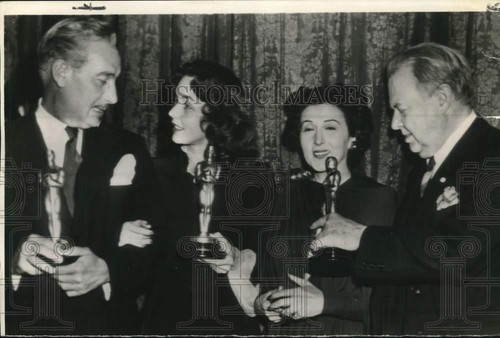 Press photo winners hold - winners,