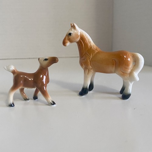 Porcelain quarter horse and - quarter,