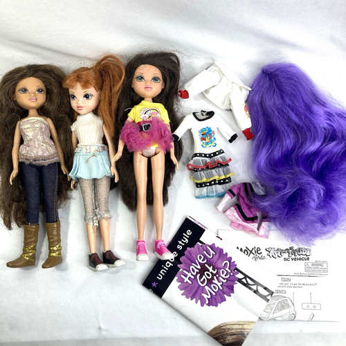 Moxie girlz lot dolls - lot, of
