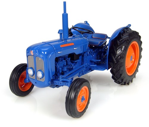 Scale fordson dexta - 1:16,