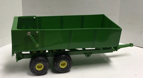 Britains ertl john deere - john,