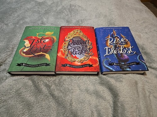 Disney descendants series book - disney,