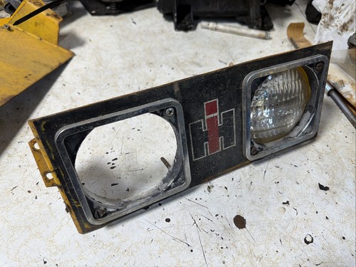 Cub cadet headlight panel - cadet, ih