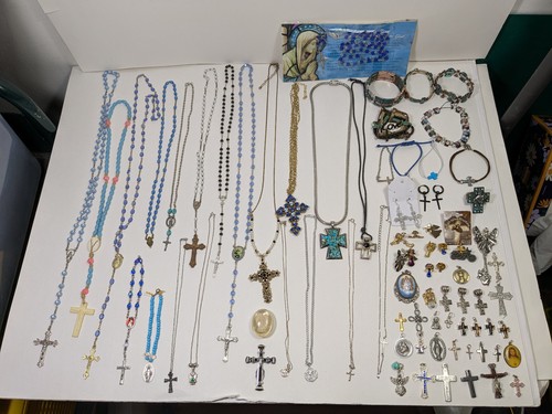 Religious lot rosaries - 77,