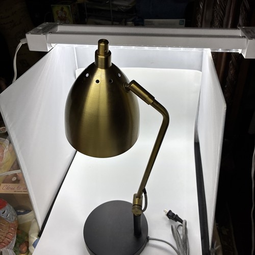 Gold led metal - metal, desk
