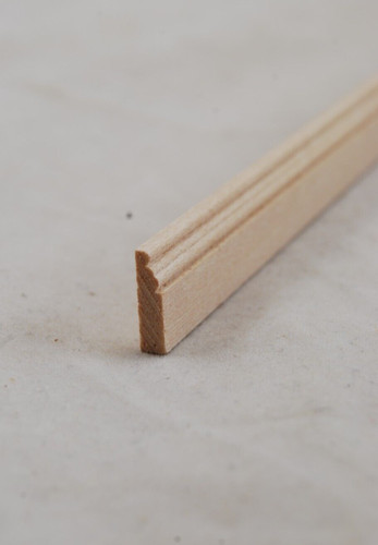 Baseboard molding basswood - 4,