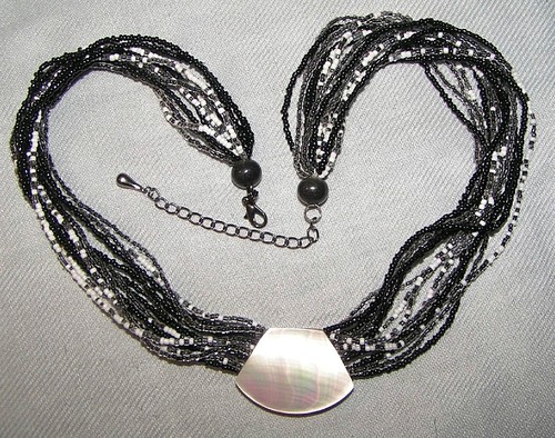 Stunning strand glass seed - stunning,