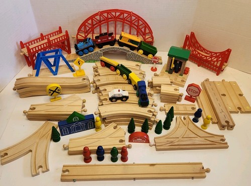 Large lot vtg thomas - lot:, +