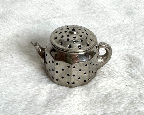 Vintage teapot shaped tea leaf - vintage,