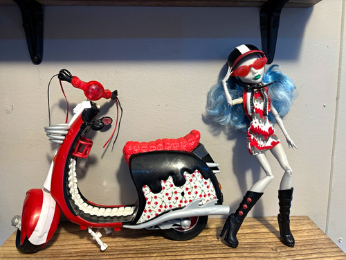 Mattel monster high ghoulia - mattel,