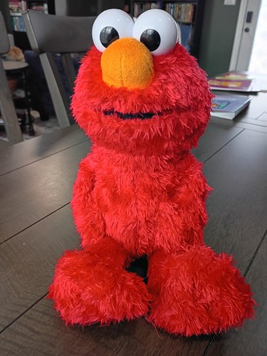 Sesame street love - street, elmo