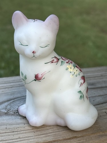 Fenton hand painted - hand, white