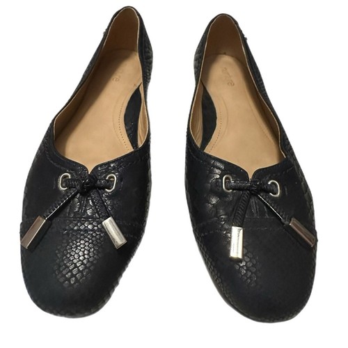 Nurture blue shoes