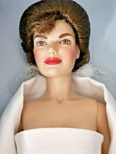 Franklin mint the jackie - jackie, doll