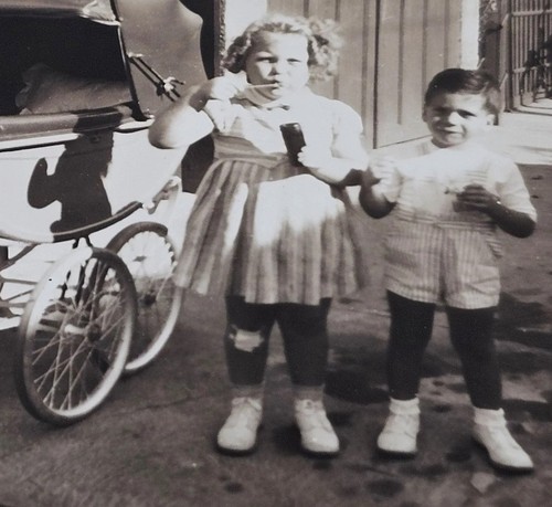 Vintage photo happy kids - vintage,