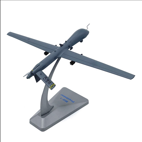 1 predator drone - 1:72,