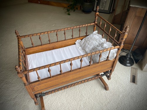 Beautiful antique glider - **!,