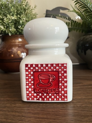 Vintage red mosaic checkered - red,