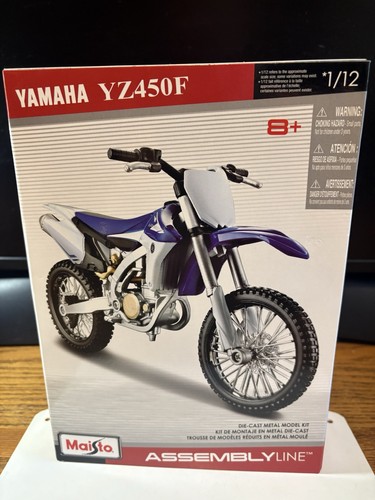 Maisto yamaha yz 450f - 1/12,