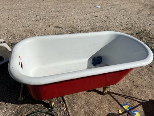 Freestanding clawfoot tub - clawfoot,
