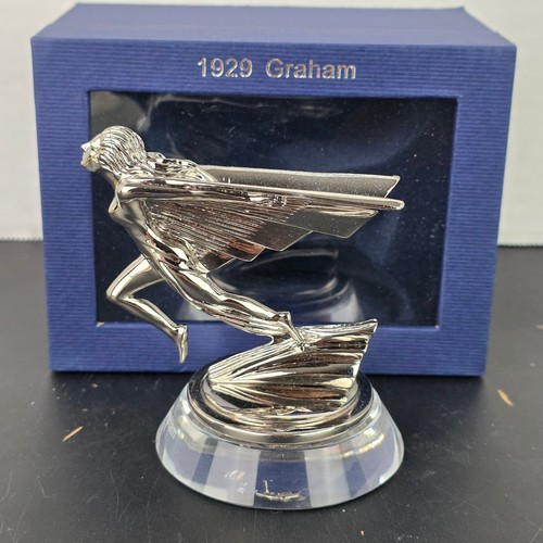 1929 graham hood ornament - hood,