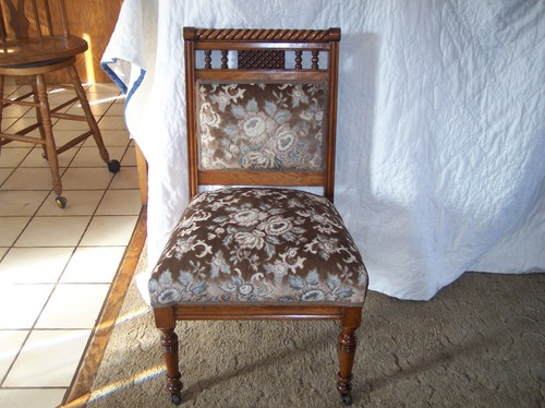 Walnut eastlake barley twist - eastlake,