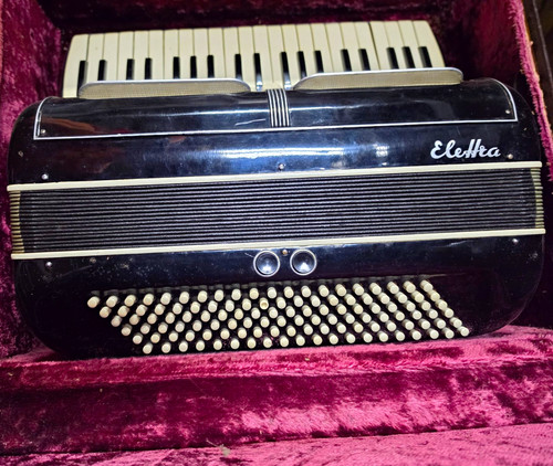 Electra piano accordion - electra,