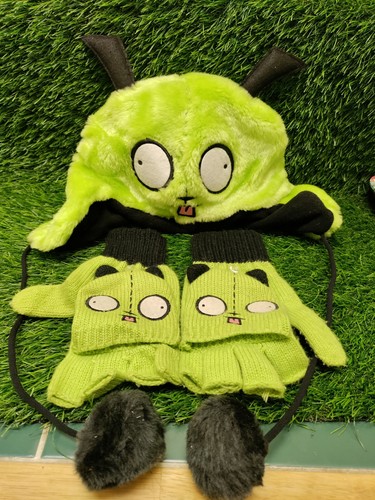 Green and black gir - black, from
